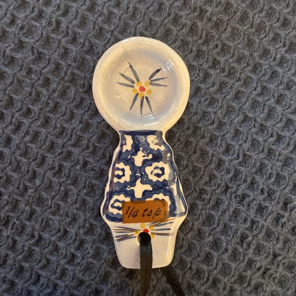 Temp-tations Old World Measuring Spoons - Picture 10 of 13